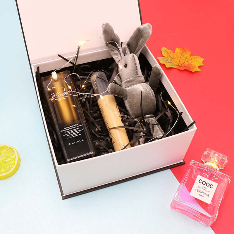 Clamshell Gift Box